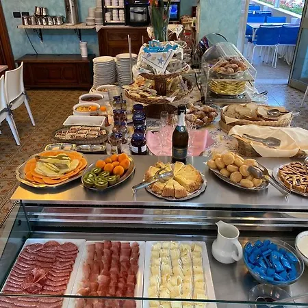 Tilly Hotel Cesenatico